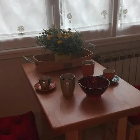 Livinghouse Bed & Breakfast 2*